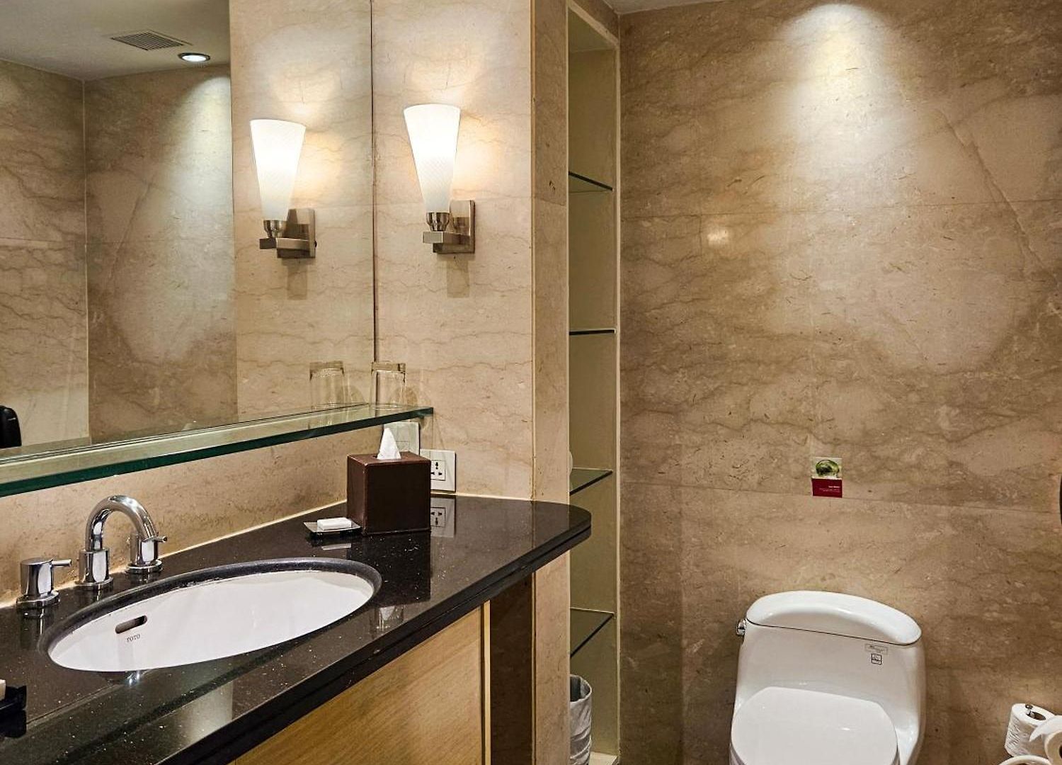 Marriott Executive - Lakeside Chalet, Hotel