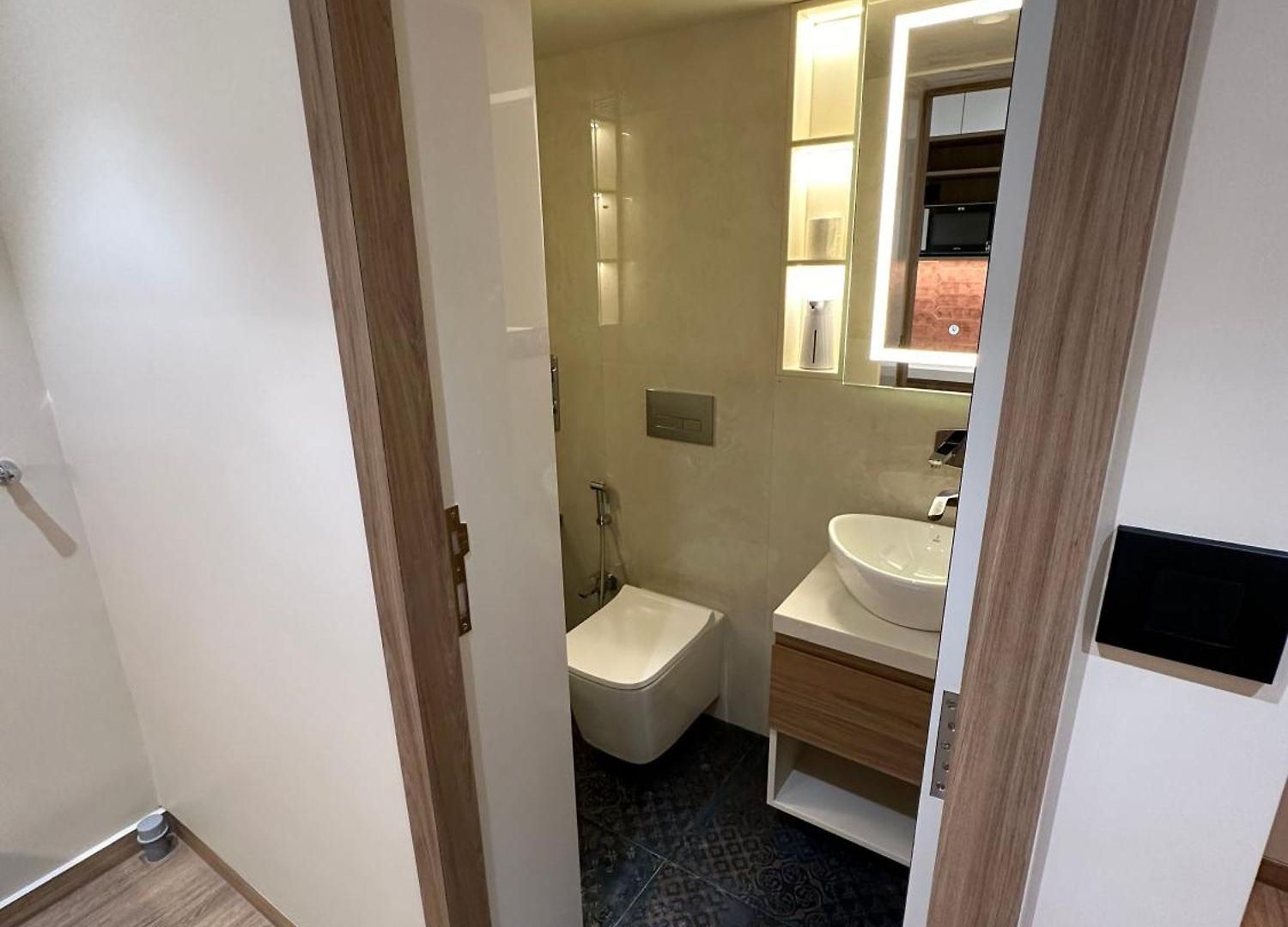 Apartment Rudraya Homes - Cozy Premium Serviced Khar - Next To Bandra