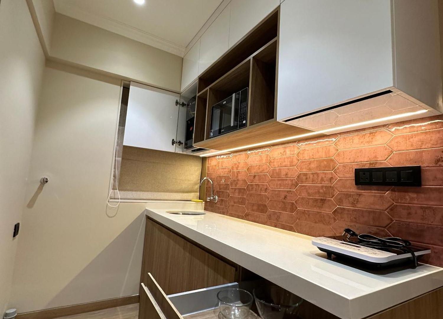 Rudraya Homes - Cozy Premium Serviced Khar - Next To Bandra