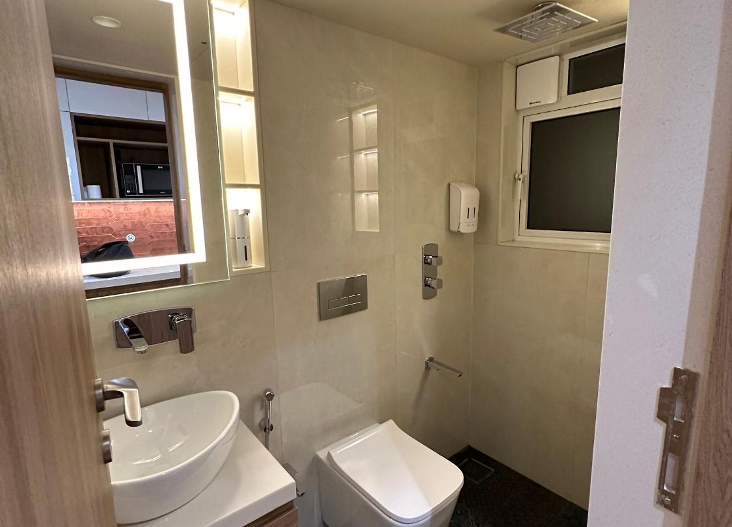 Apartment Rudraya Homes - Cozy Premium Serviced Khar - Next To Bandra *