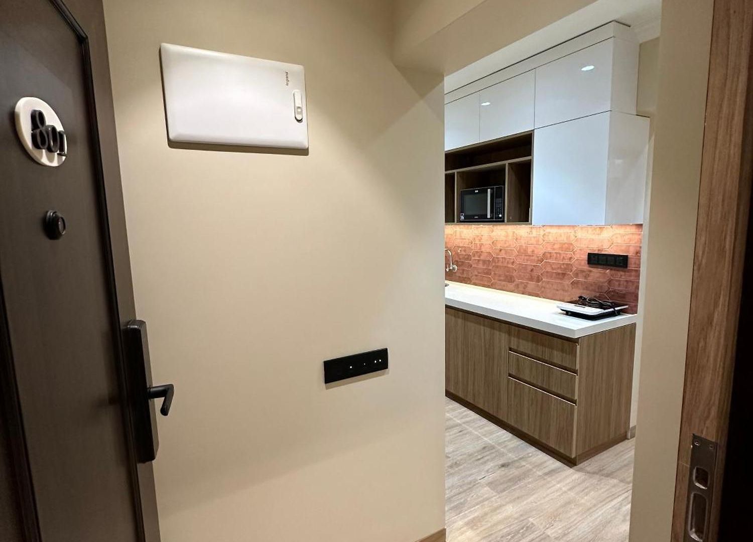 Rudraya Homes - Cozy Premium Serviced Khar - Next To Bandra *