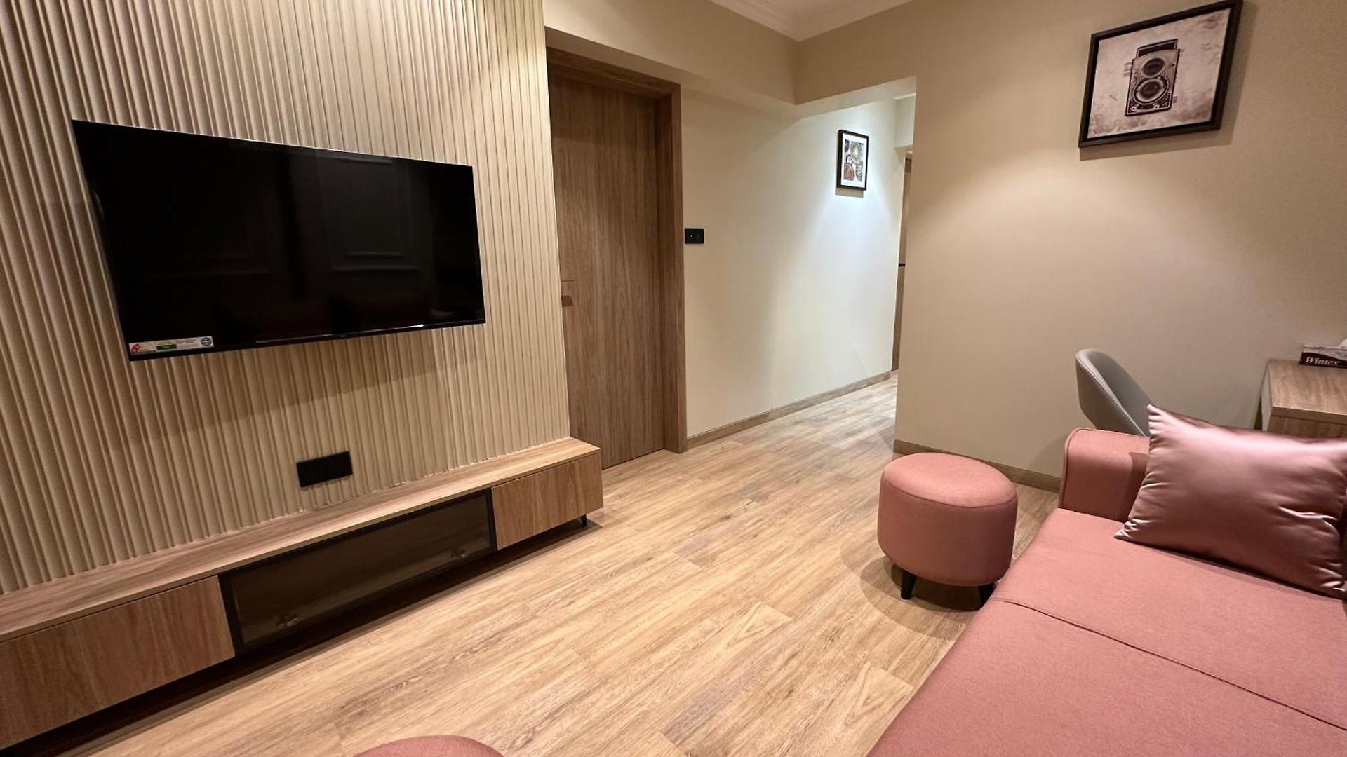 Apartment Rudraya Homes - Cozy Premium Serviced Khar - Next To Bandra Mumbai