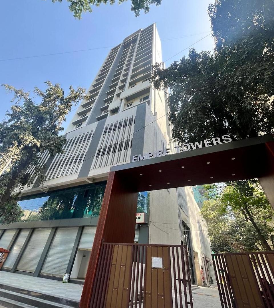 Hsquare Luxury Goregaon Apartment Mumbai