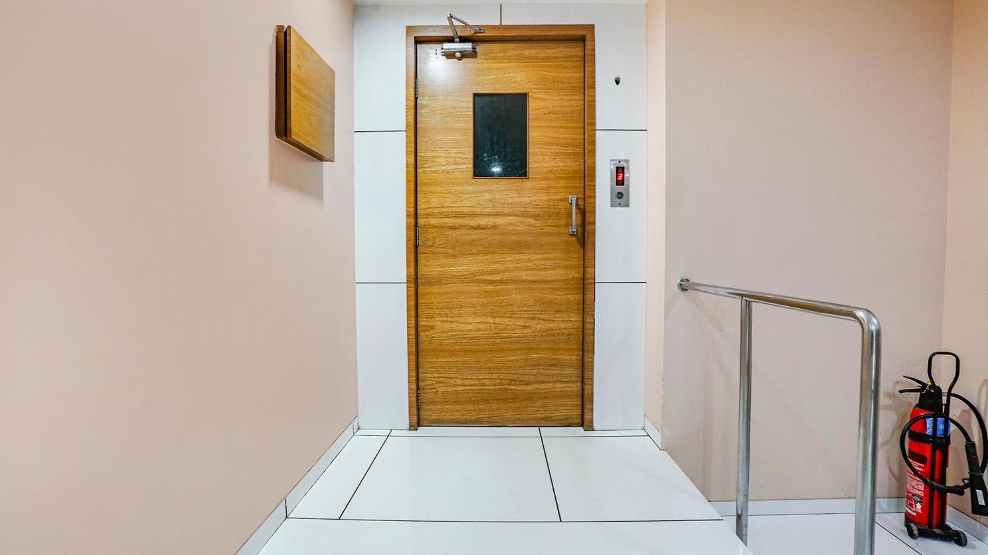 Hotel Fabhotel Neelkamal - Chembur