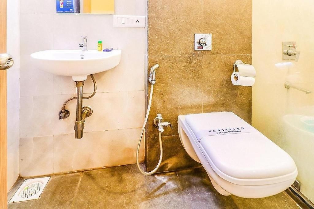 Glitz Hotels-ascot International Airport Hotel 2*