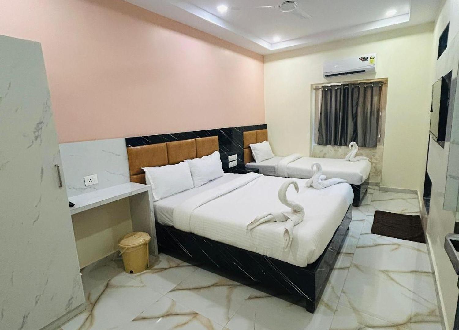 Rinza Residency Hotel