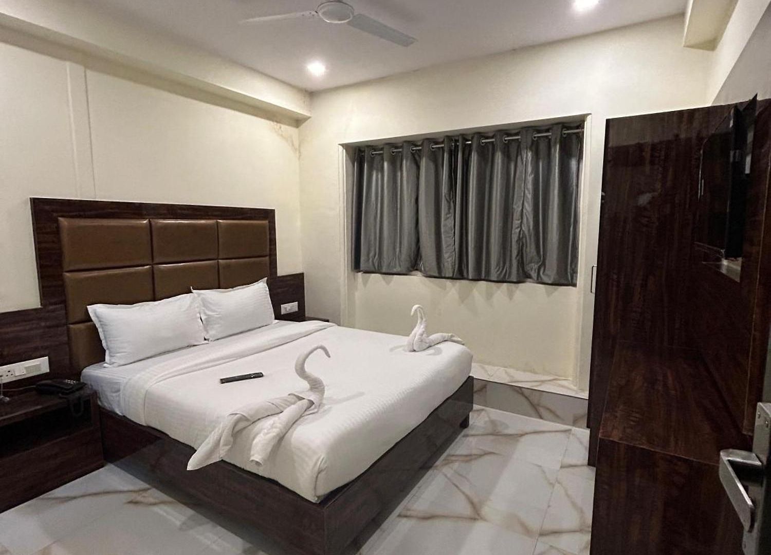 Rinza Residency Hotel 5*