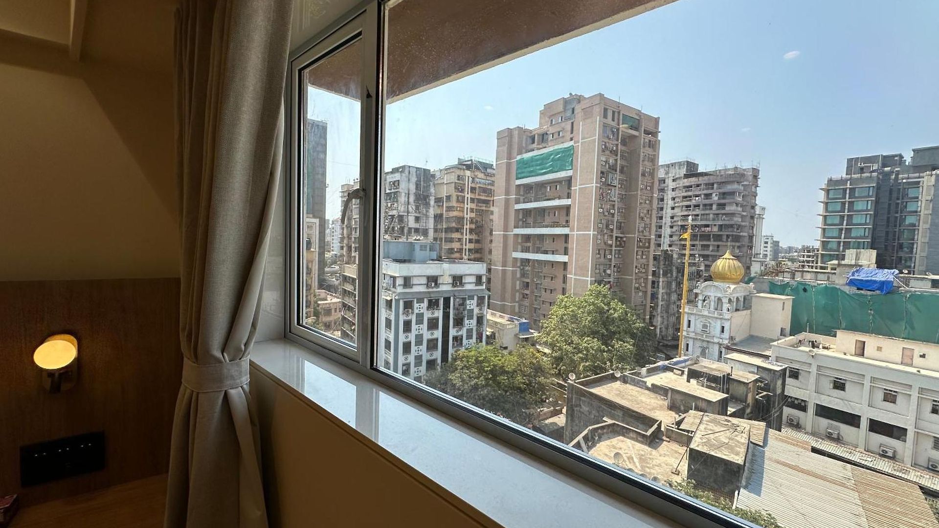 Rudraya Homes - Cozy Premium Serviced Khar - Next To Bandra Apartment