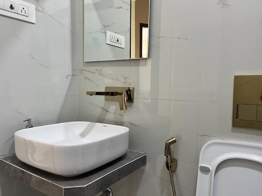 3bhk Santacruz Mumbai, 104 Apartment