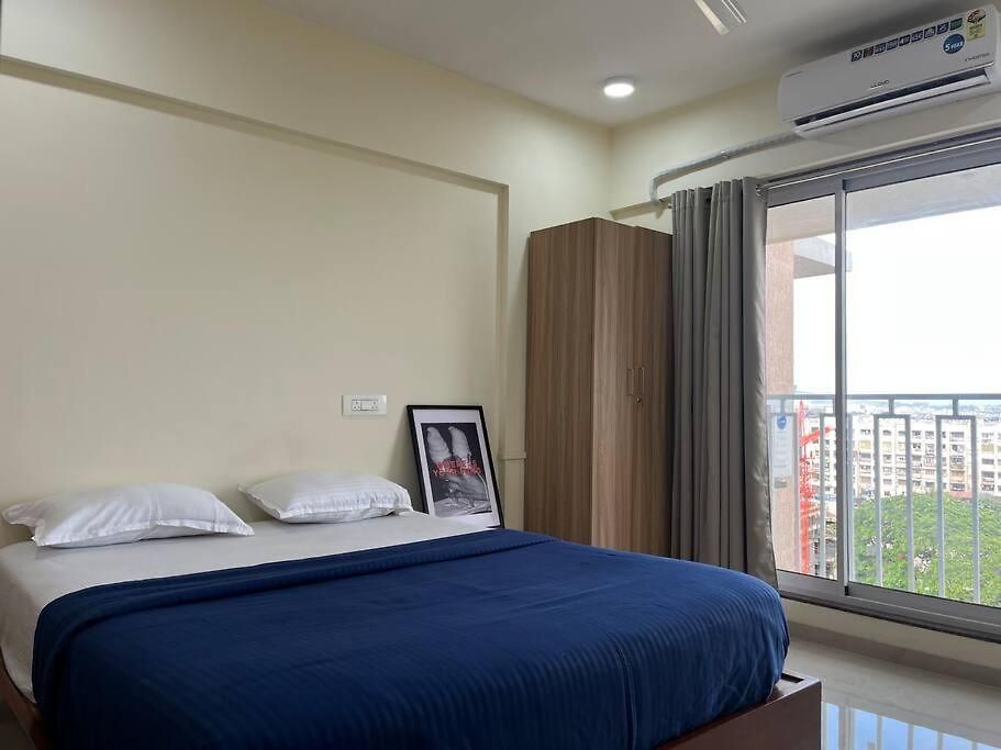 Apartment 3bhk Santacruz Mumbai, 104