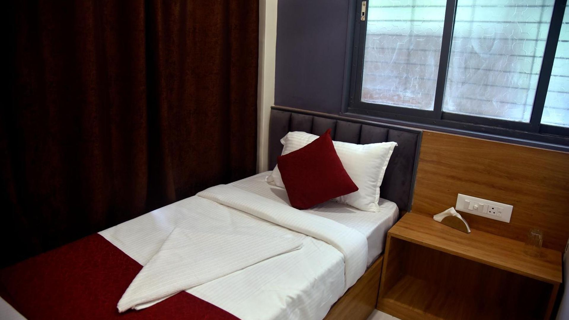 Vogue Near Nesco Exhibition Centre Apartment