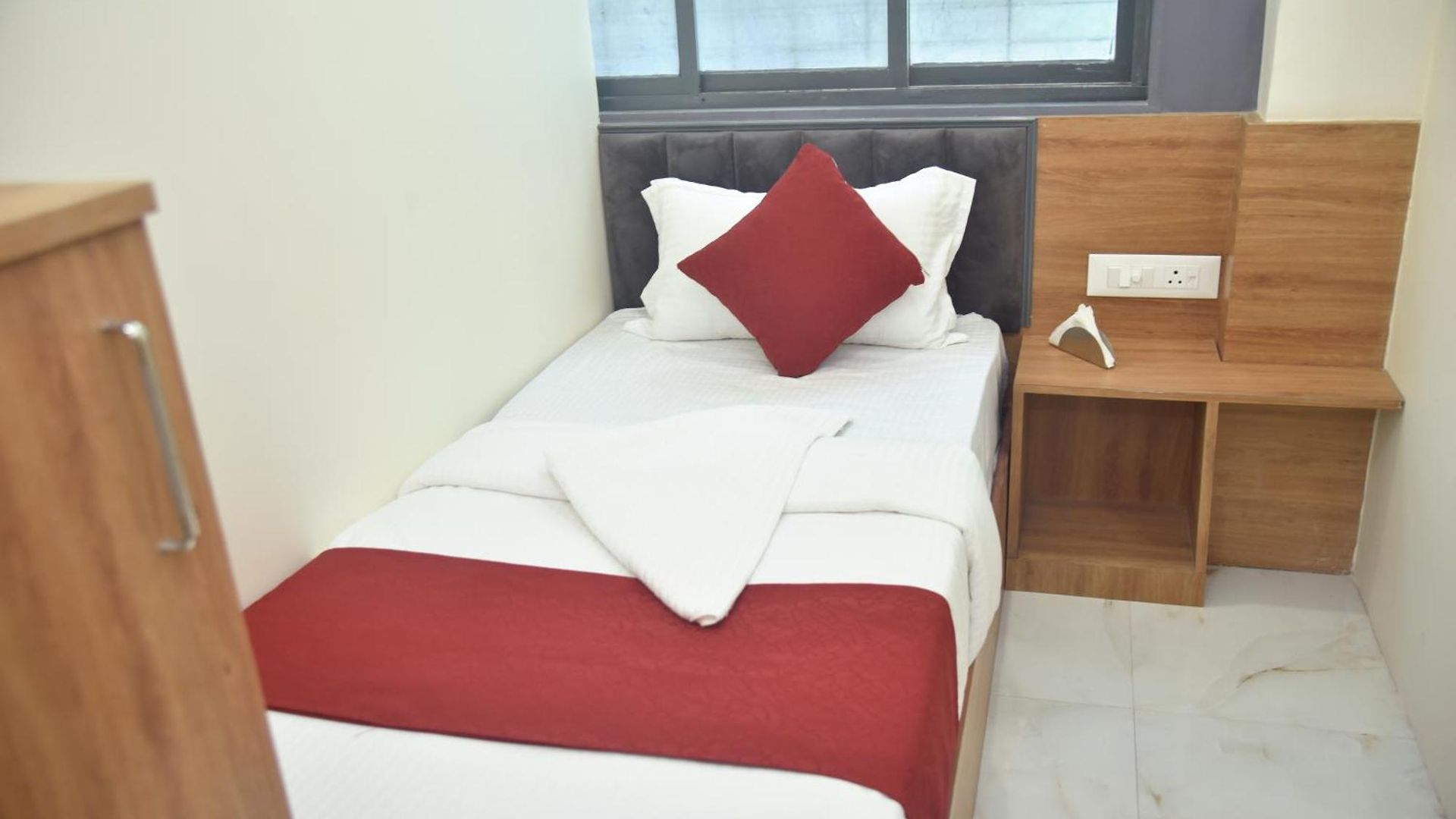 Apartment Vogue Near Nesco Exhibition Centre Mumbai