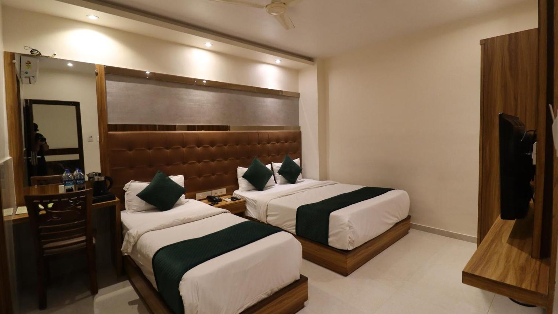 Hotel Bkc Garden - Near Us Embassy Bkc 3*