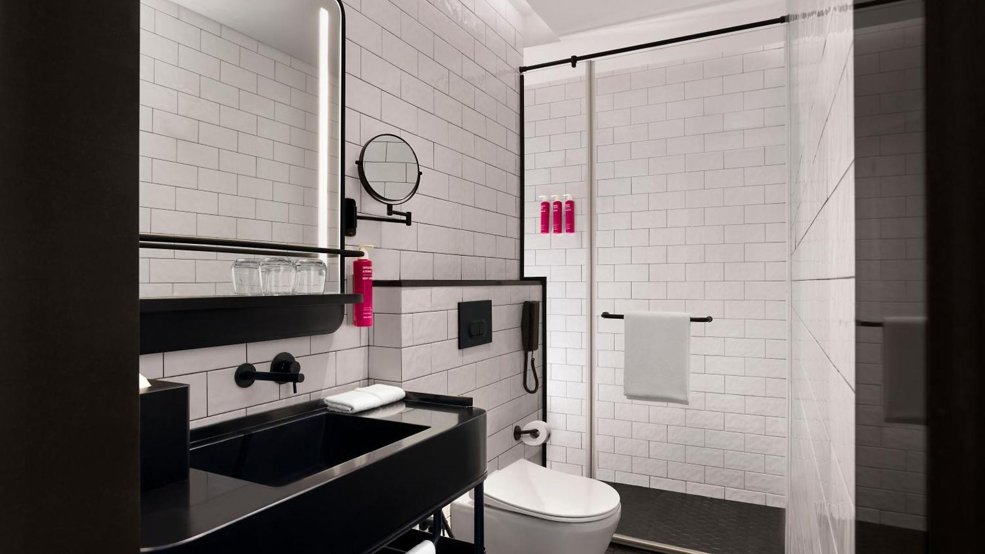 Moxy Andheri West 5*