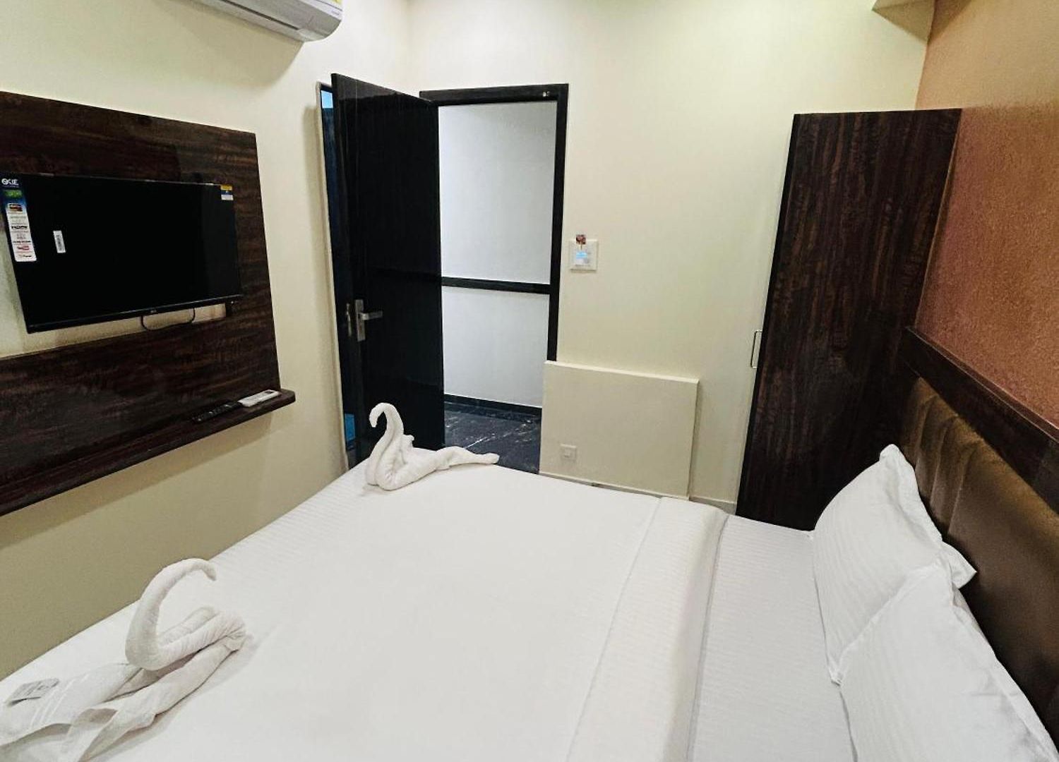 Rinza Residency Hotel 5*