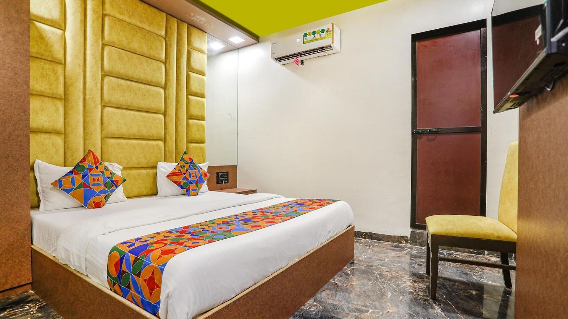 Fabexpress Versova Residency - Nr Kokilaben Hospital Hotel Mumbai
