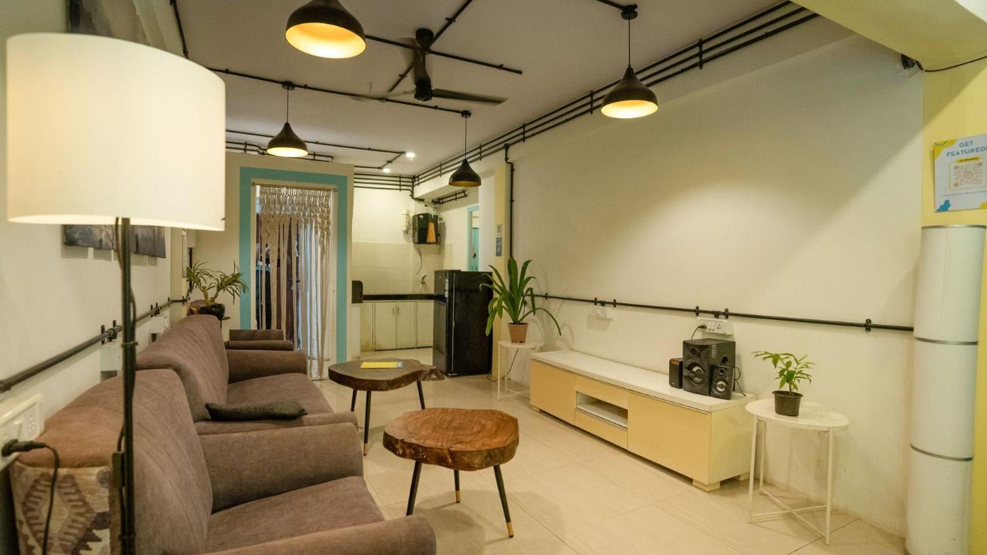 Hostel Locomo Hostel Express - Stay Work Eat *