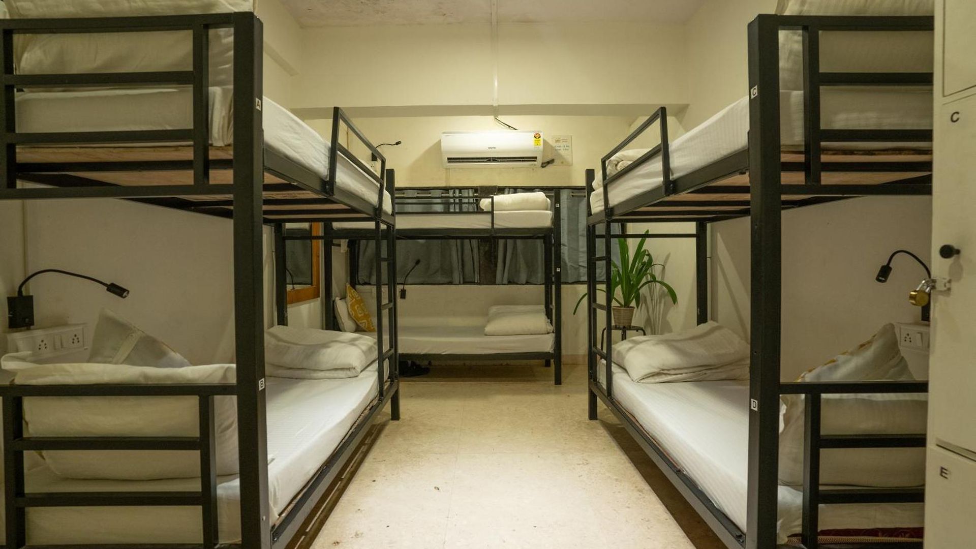 Locomo Hostel Express - Stay Work Eat Hostel *