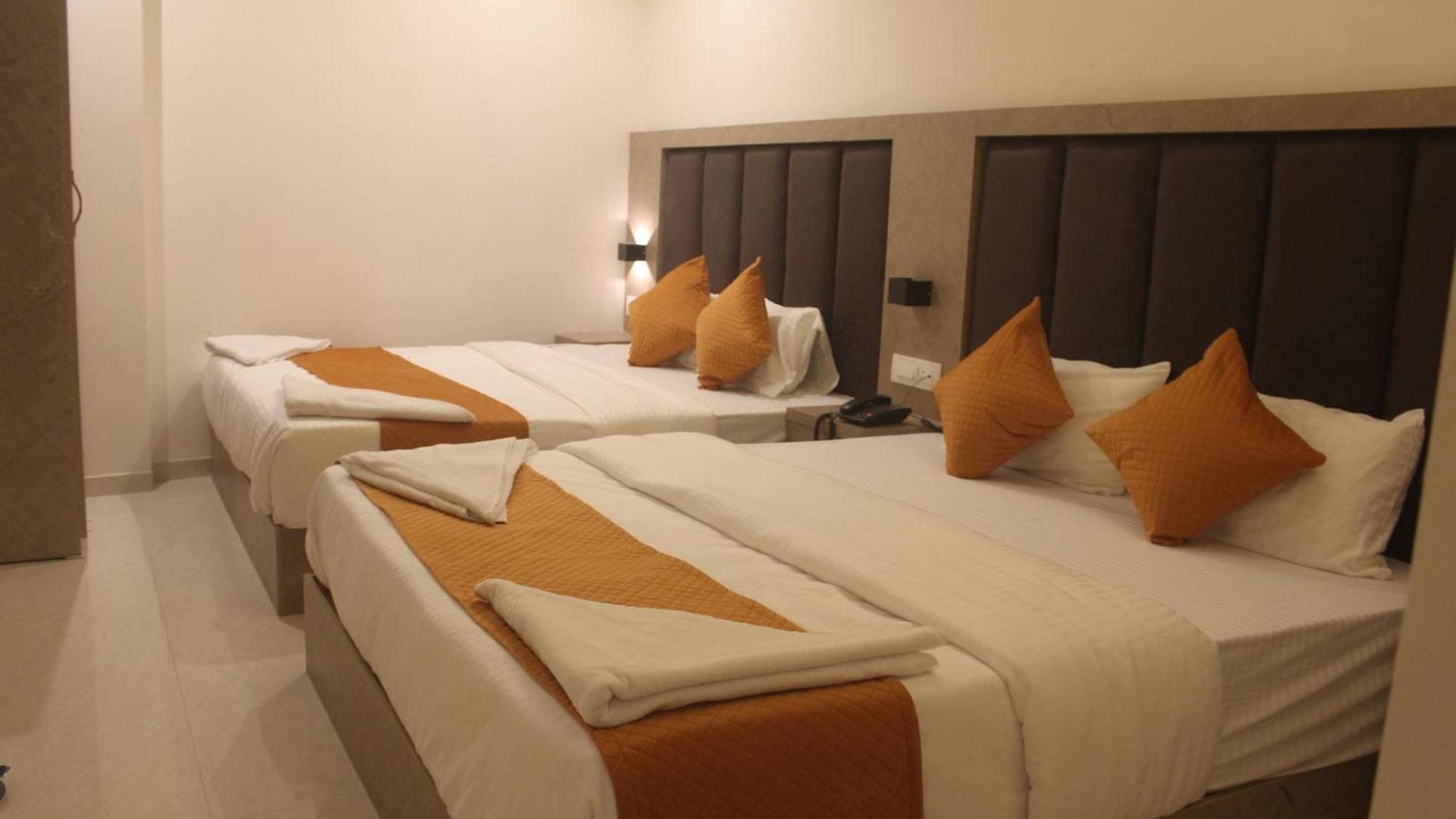 Metro Hotel 3*