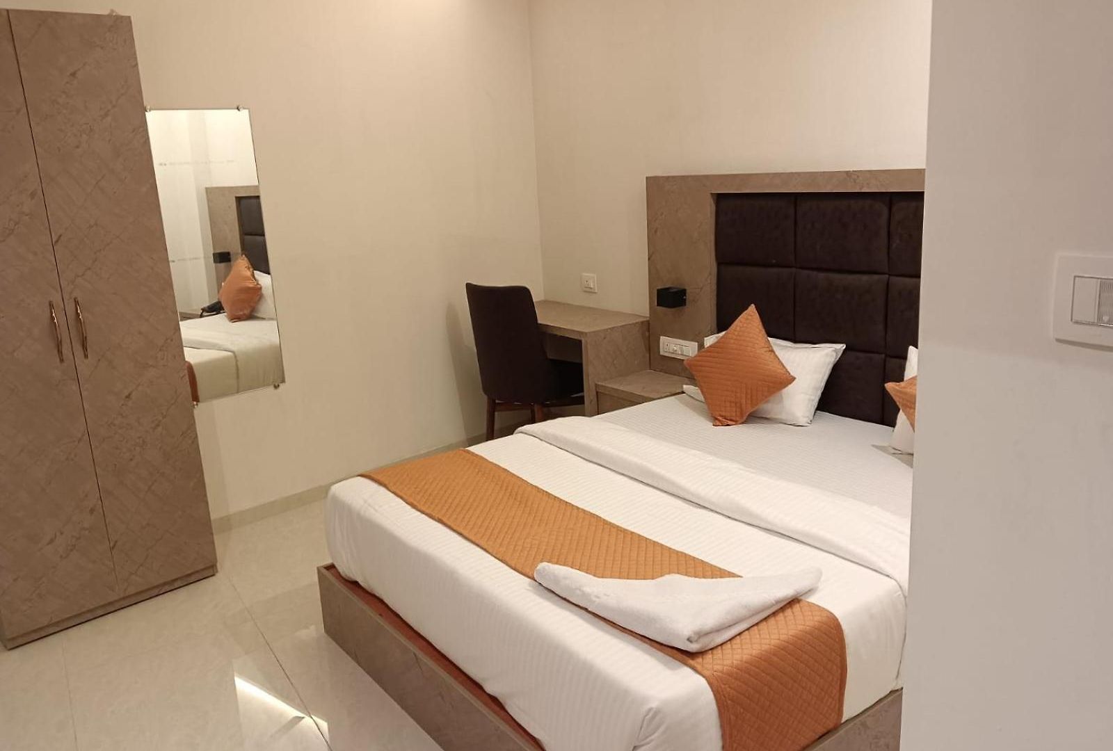 Metro Hotel Mumbai