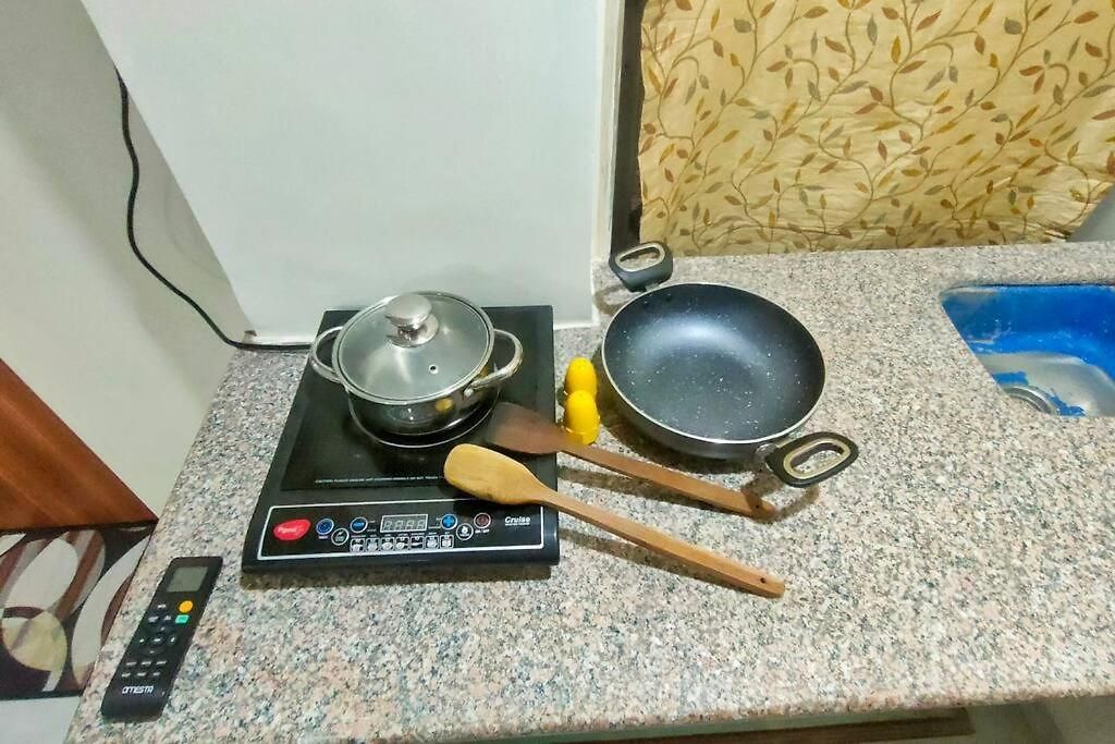 Homestay Ebony - Ac, Kitchenette, Ensuite, Independent Mumbai