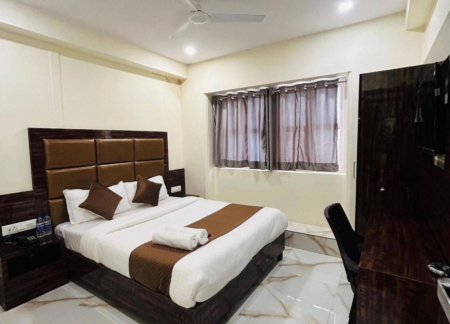 Hotel Rinza Residency Mumbai