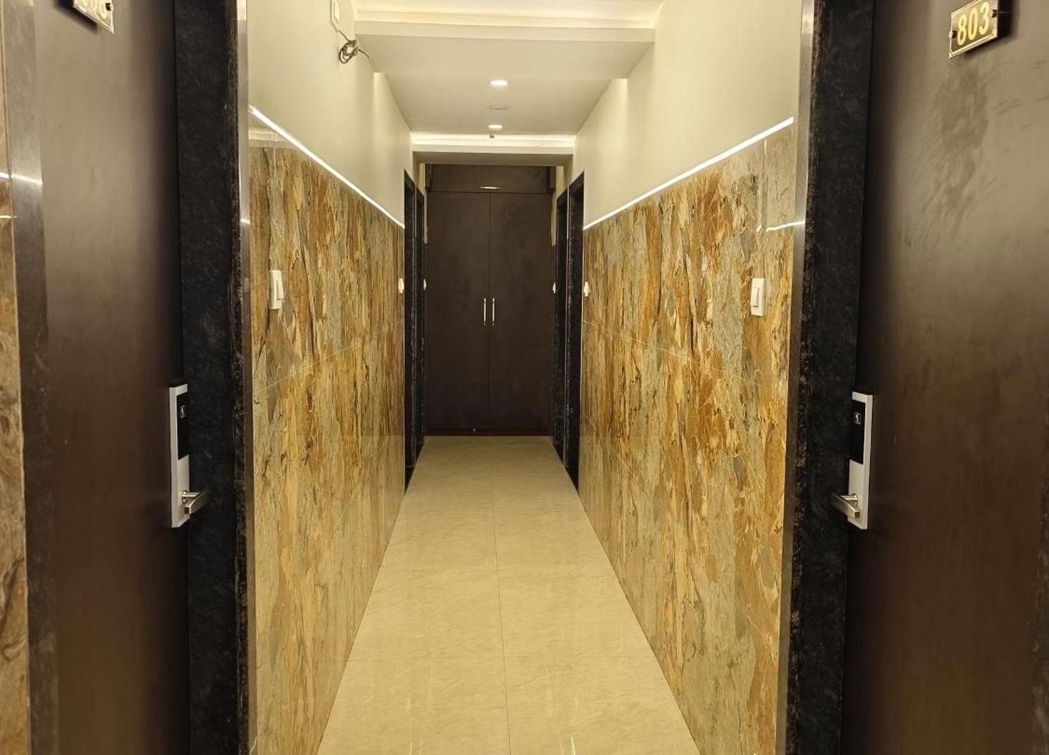 Victoria Palace - South 3*