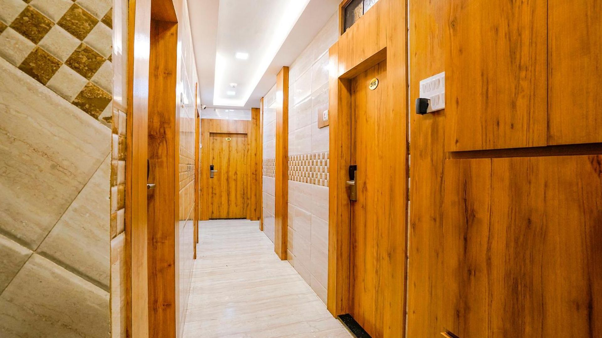 Guest house Fabhotel National