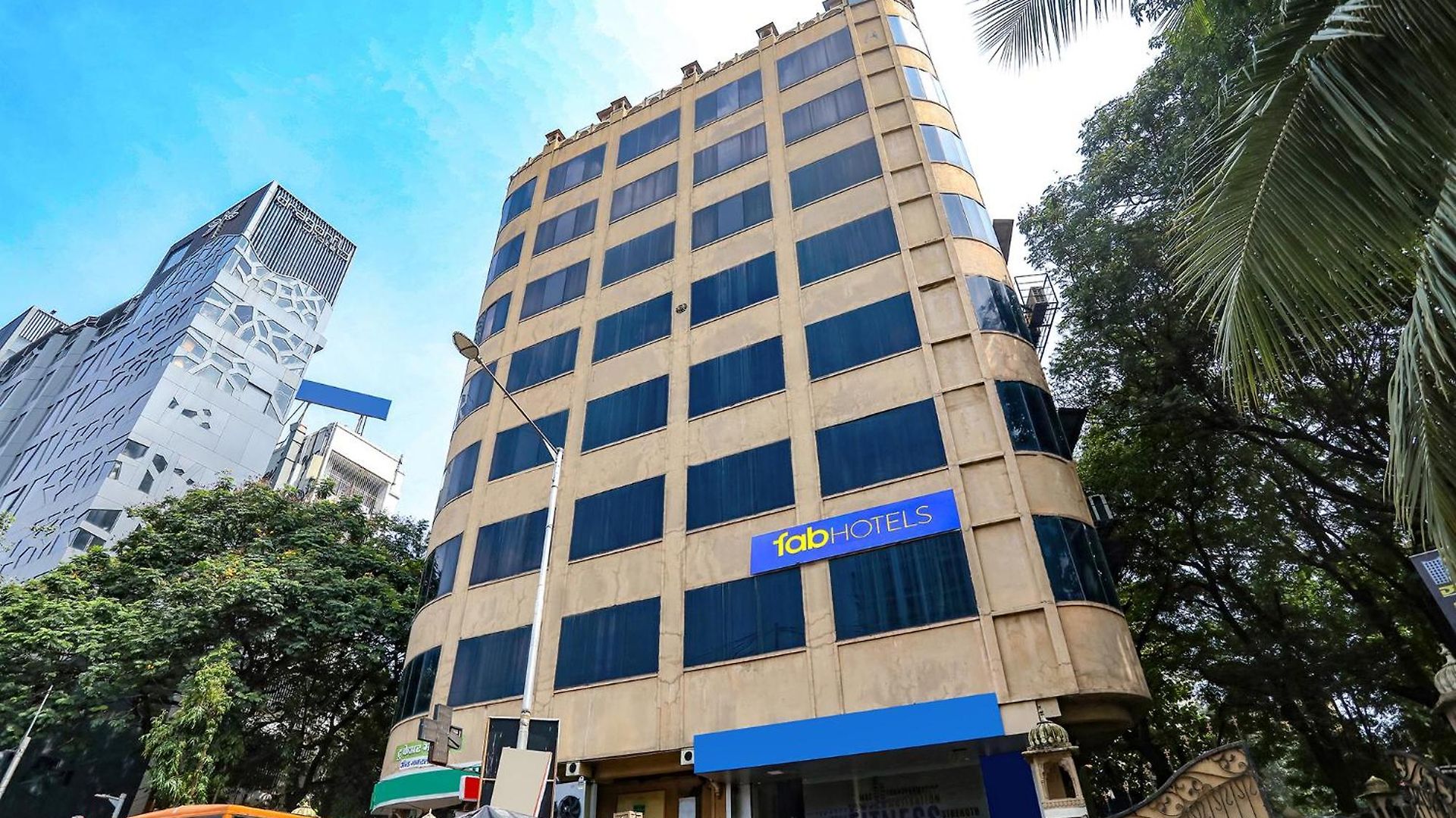 Hotel Fabhotel Rio - Nr International Airport