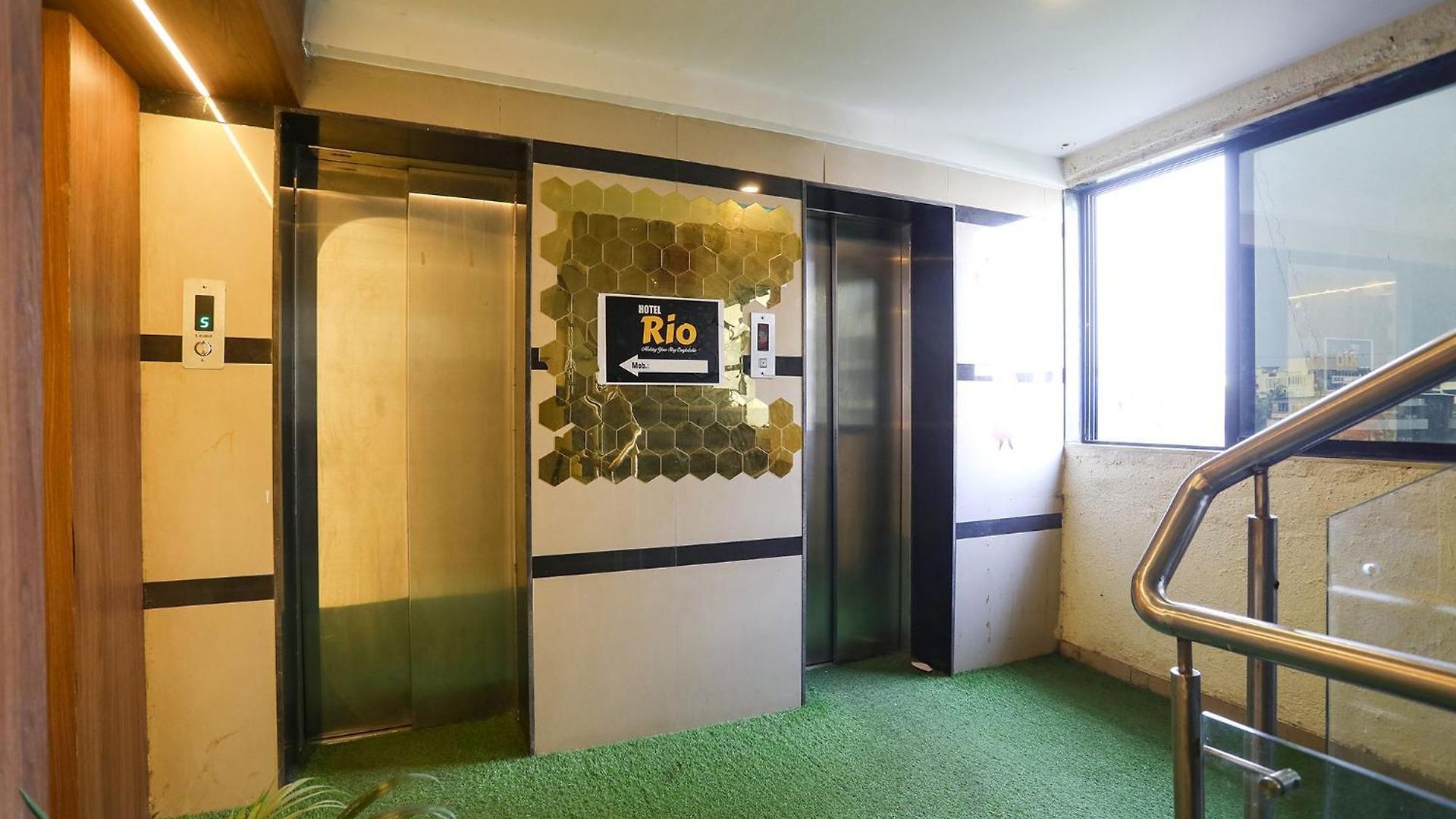 Fabhotel Rio - Nr International Airport Mumbai