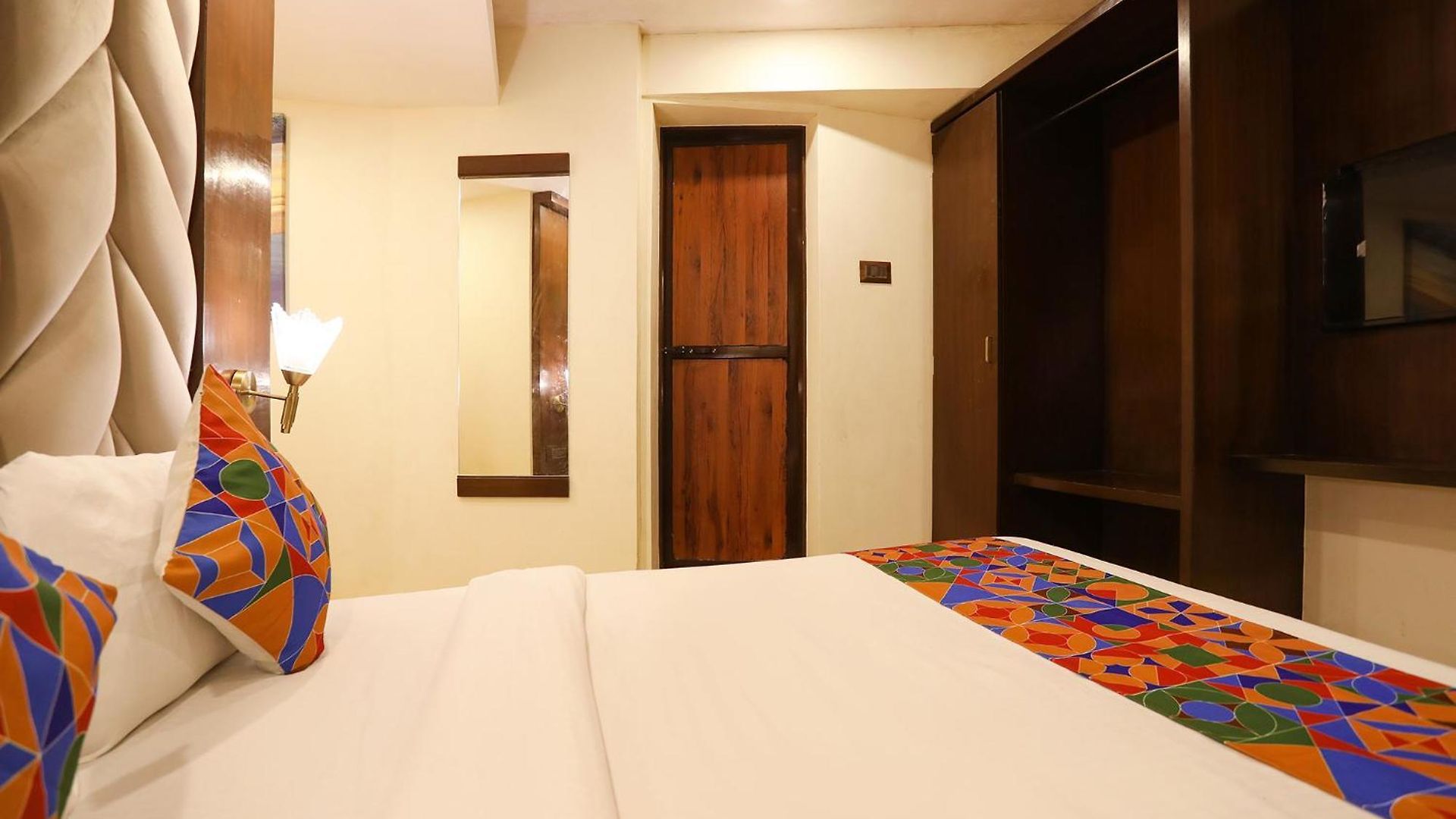 Fabhotel Rio - Nr International Airport Mumbai