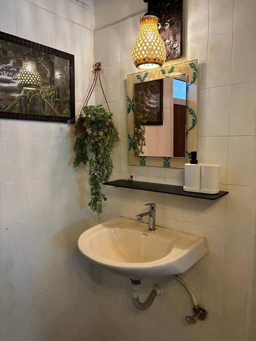 Ivy Aristo, Private 1 Bhk In Heart Of Lokhandwala, Andheri * Mumbai