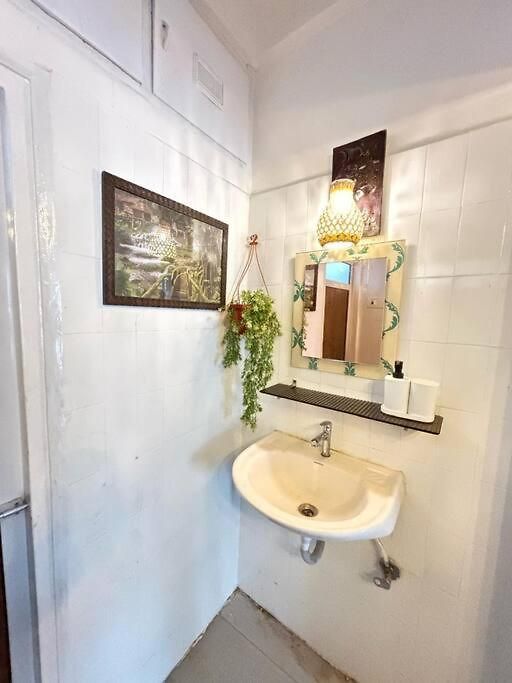 Ivy Aristo, Private 1 Bhk In Heart Of Lokhandwala, Andheri Apartment Mumbai