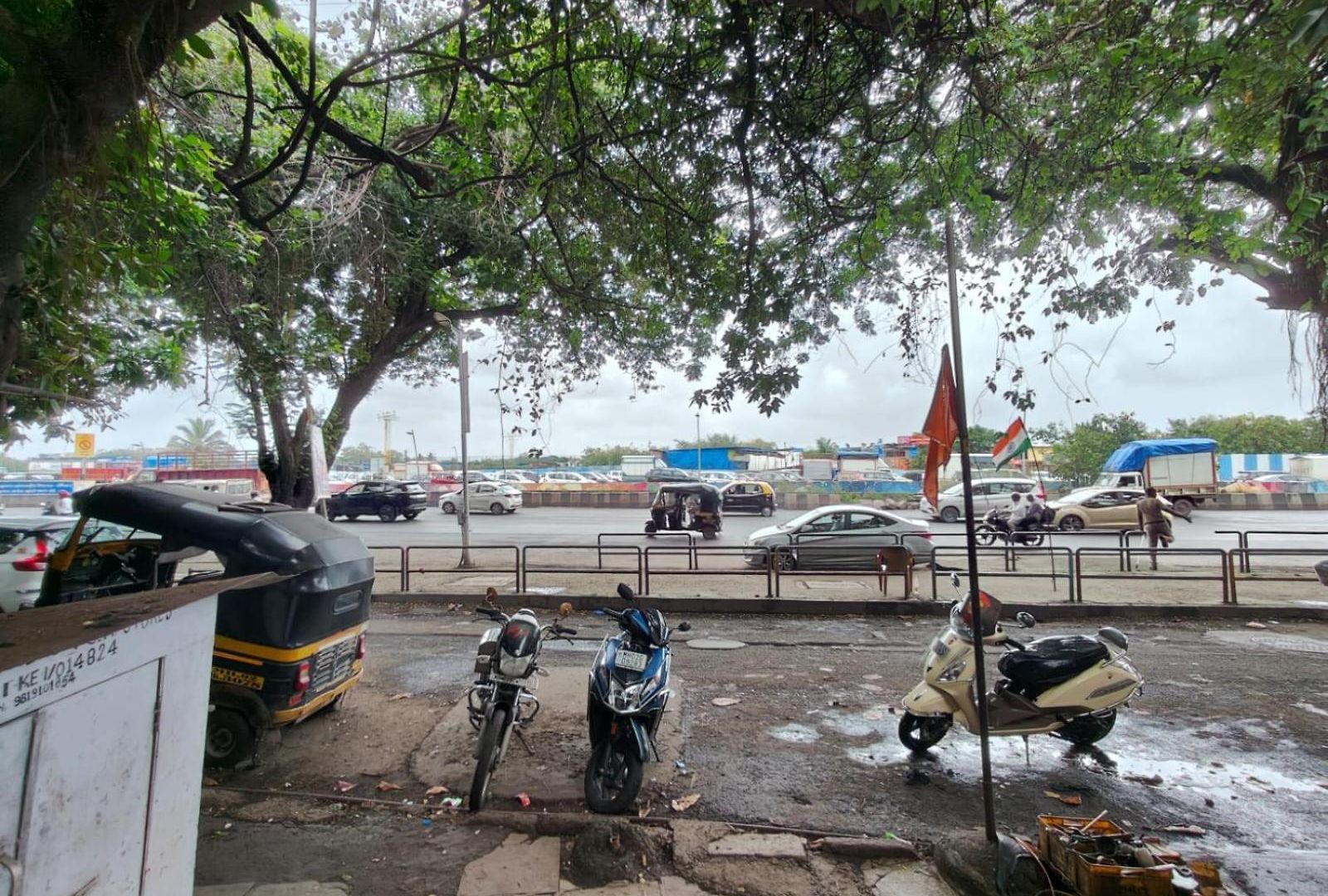Hostel Rameshwar - Parle Highway Mumbai