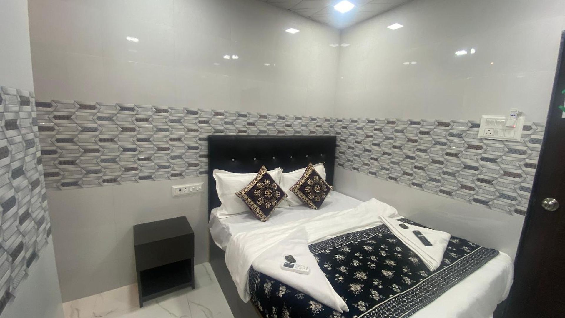 Hotel O Sai Residency 3*