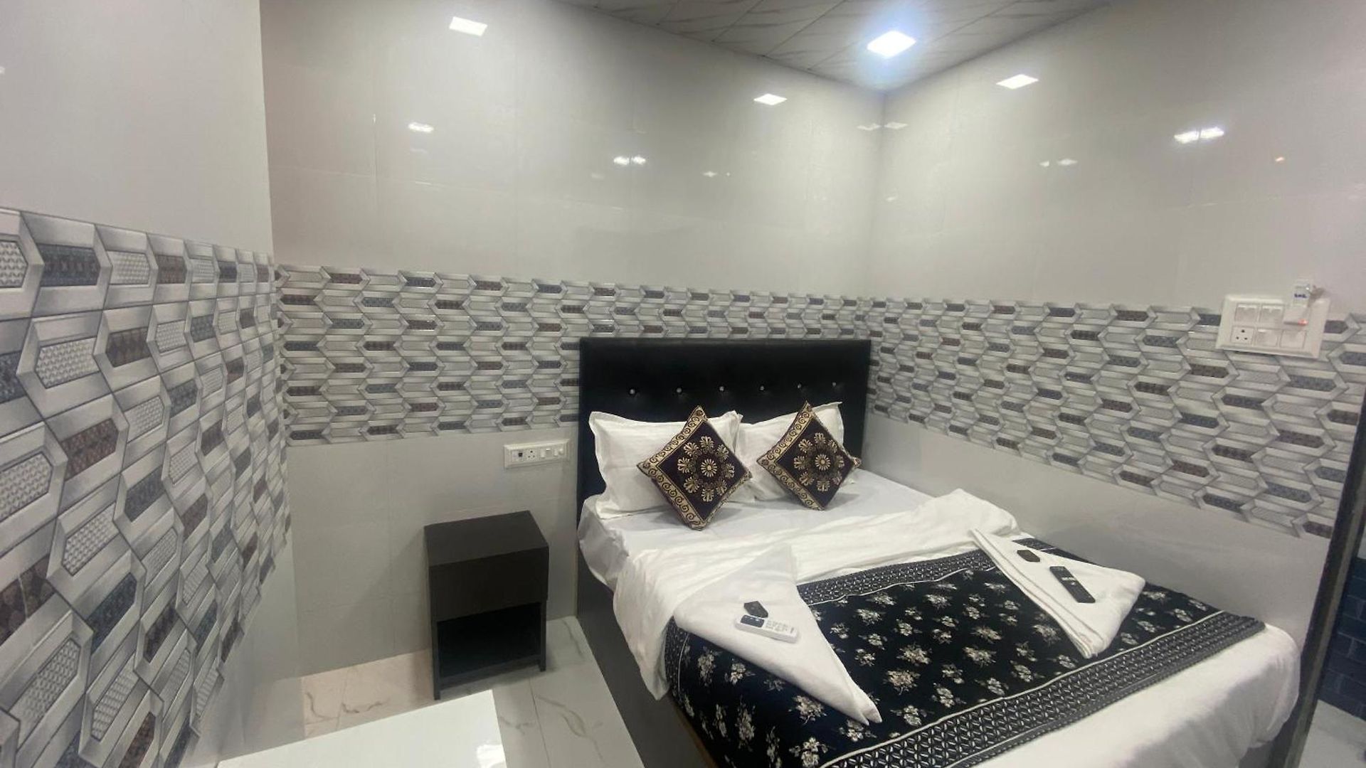 O Sai Residency 3*