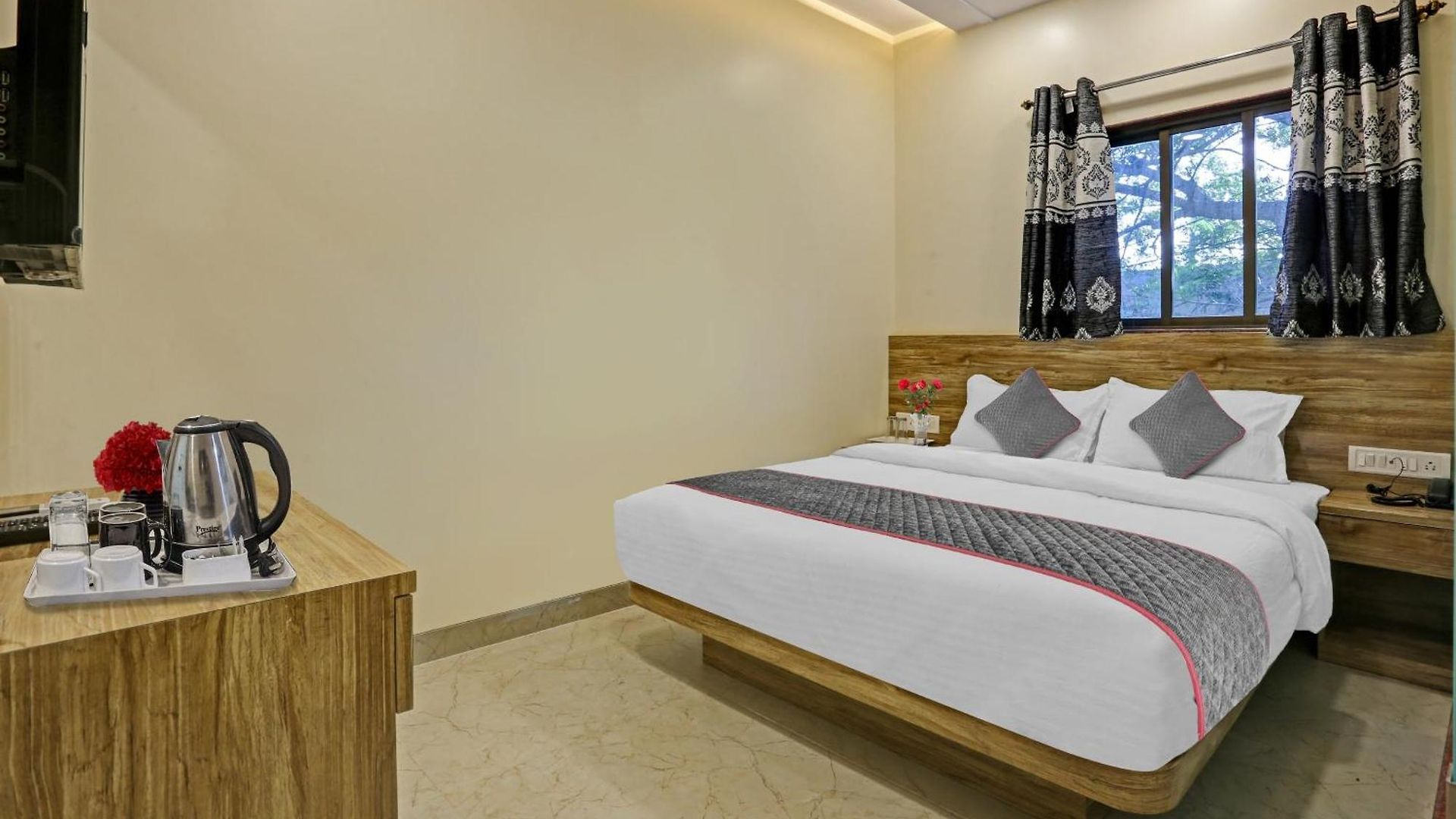 O Kiwi International Hotel