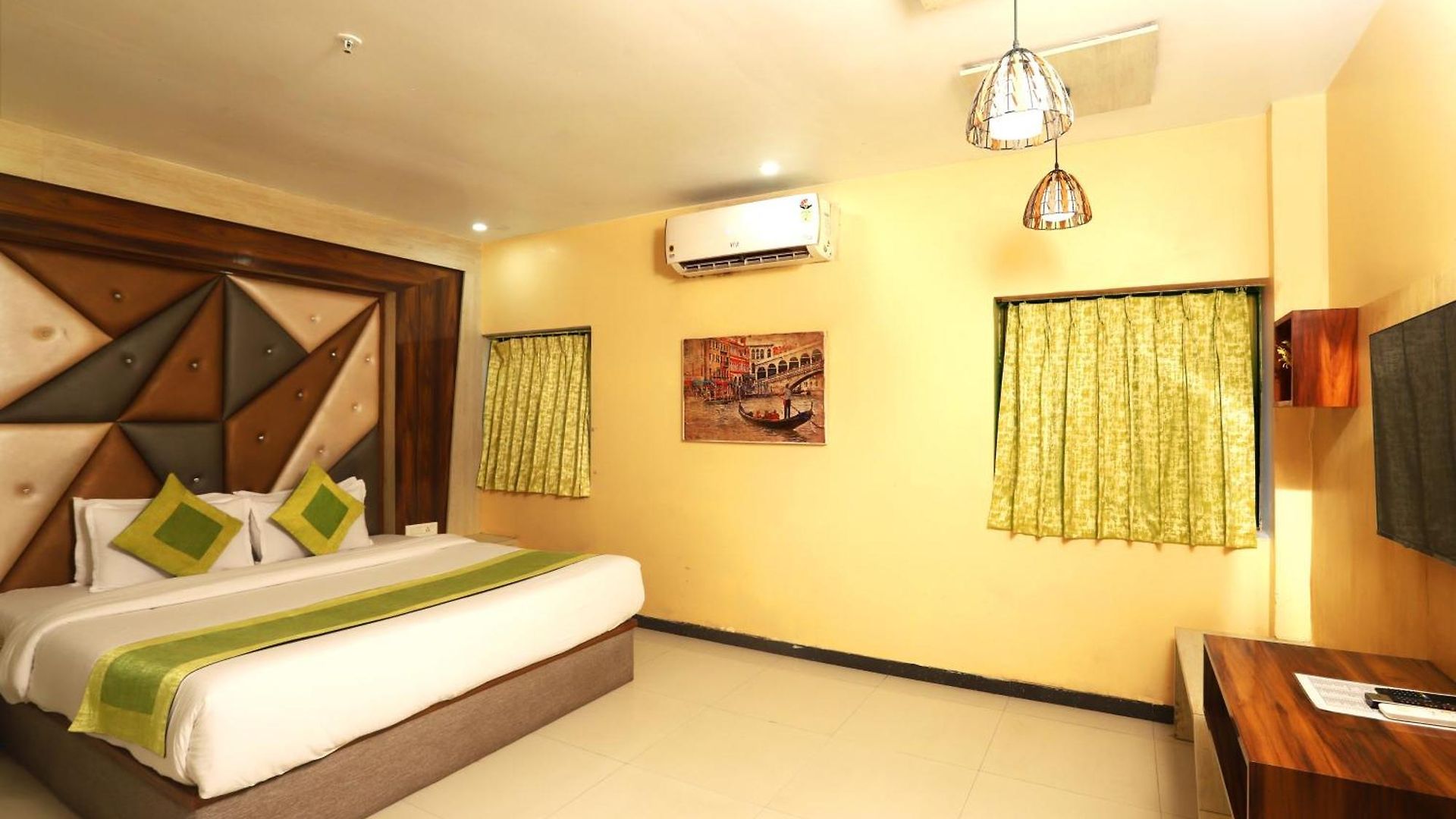 Elite Continental- Near International Airport Andheri East 3* Mumbai