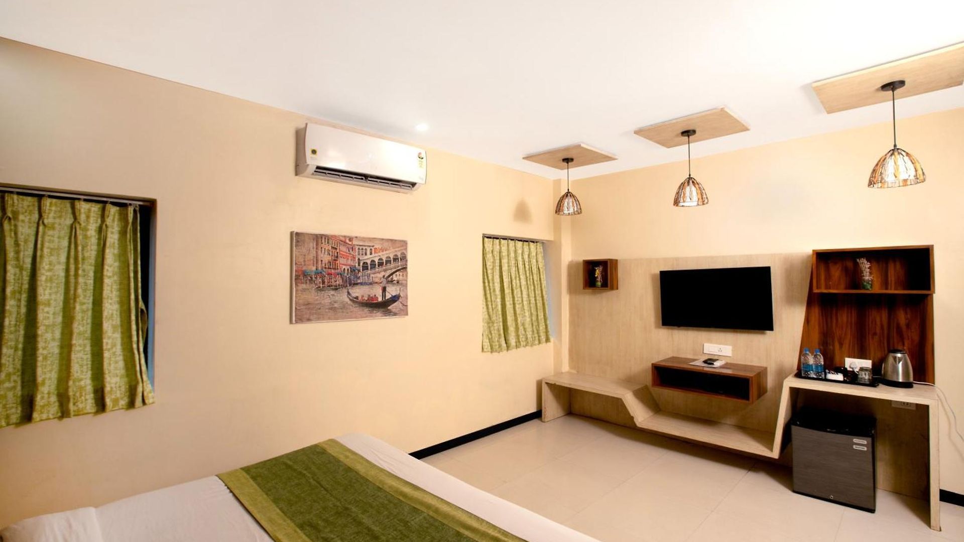 Elite Continental- Near International Airport Andheri East Hotel Mumbai