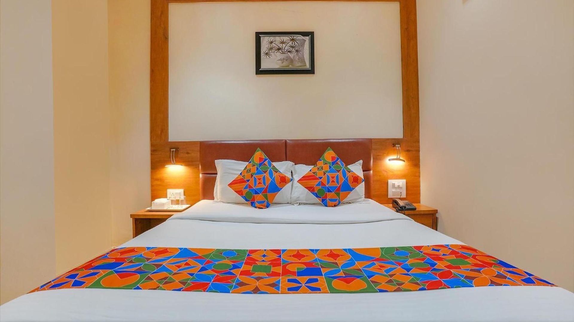 Fabexpress Colaba Grand - 700m From Gateway Of India