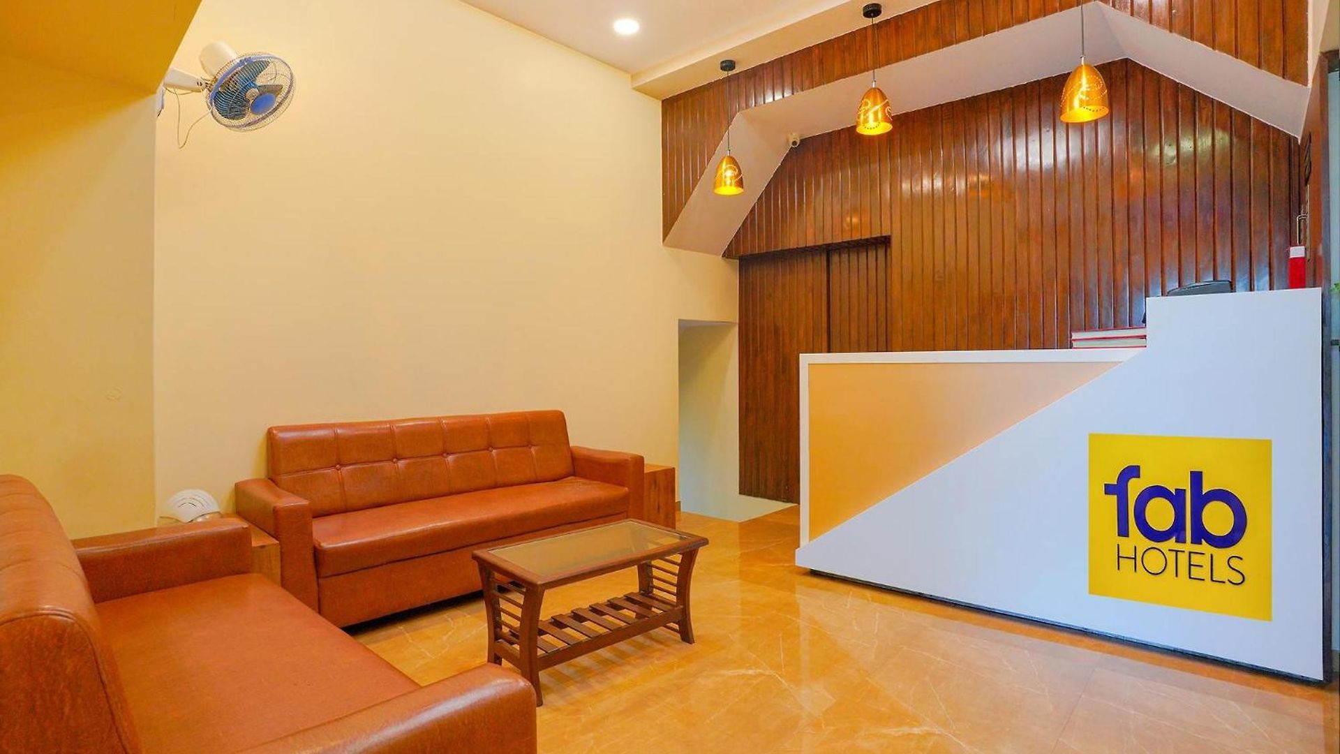 Fabexpress Colaba Grand - 700m From Gateway Of India 3* Mumbai