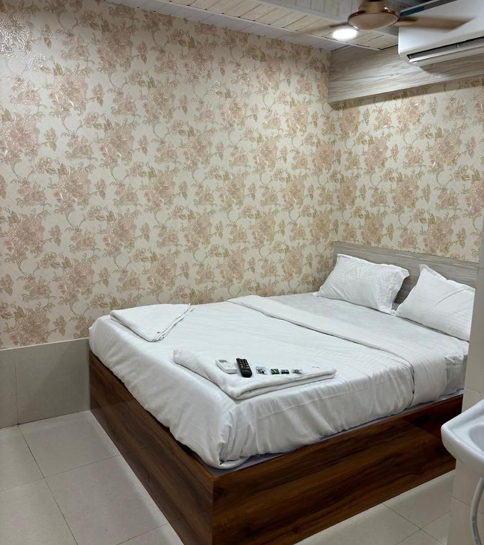 Kohinoor * Mumbai
