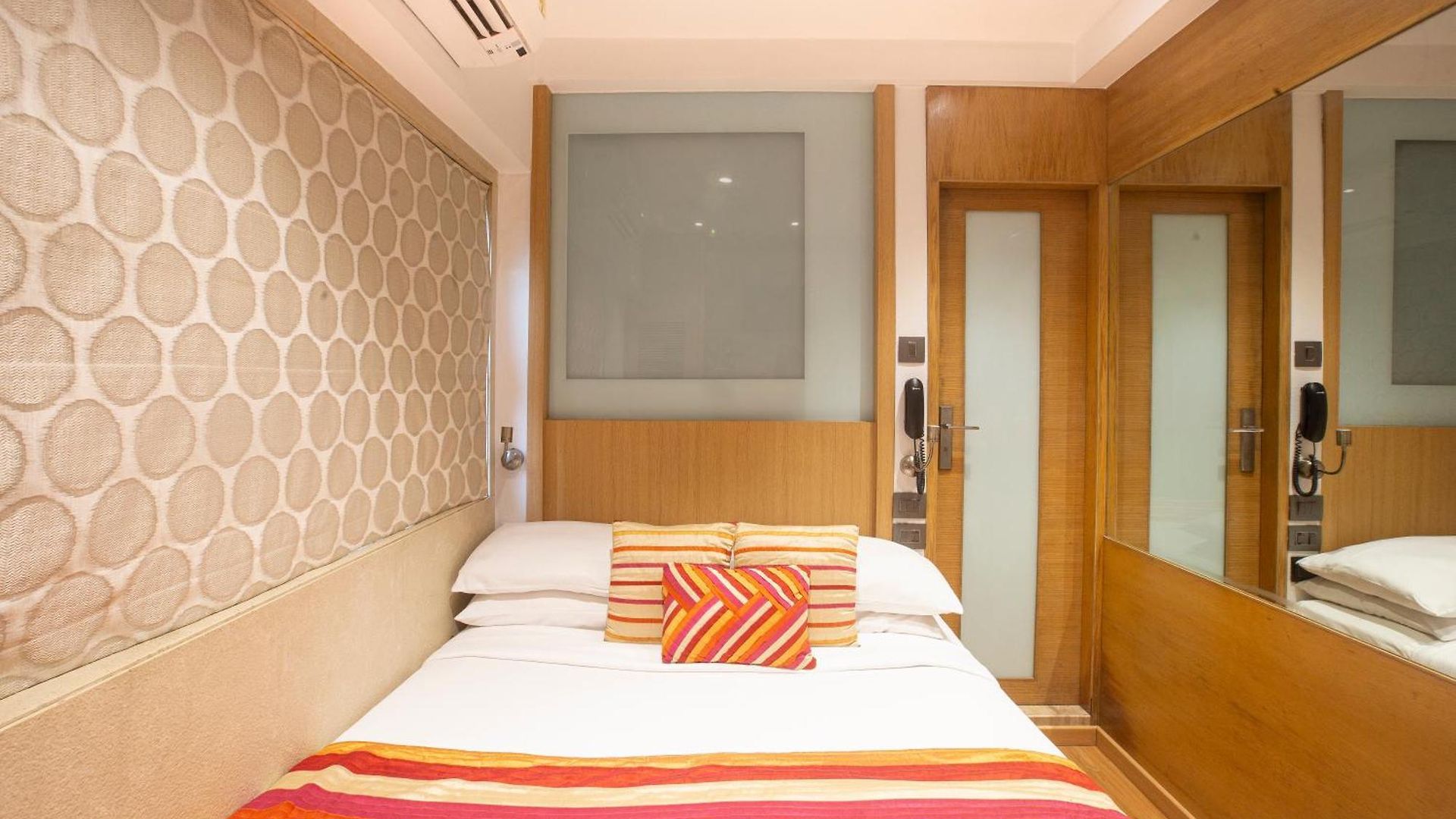 Bawa Continental Hotel