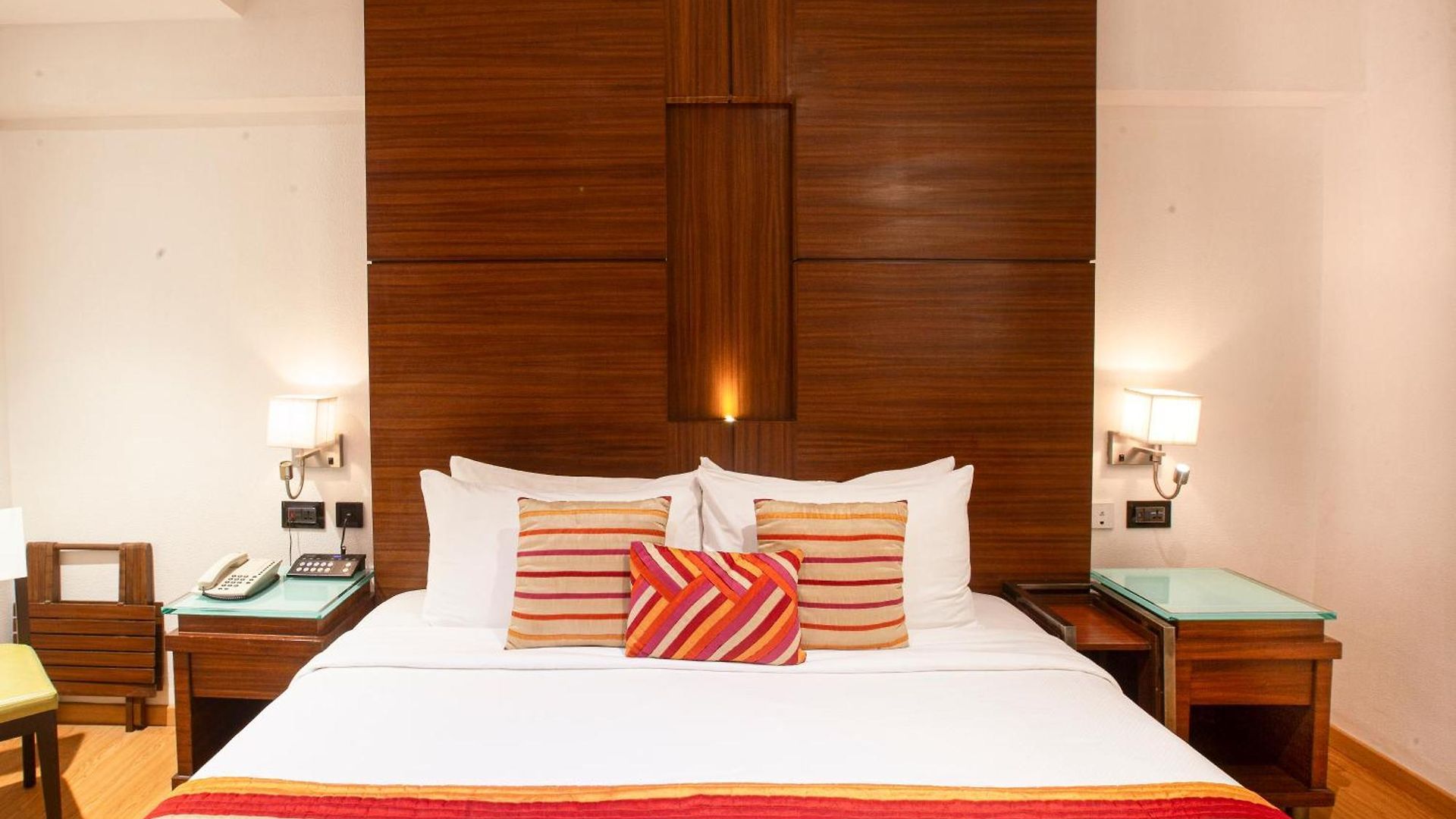 Bawa Continental Hotel