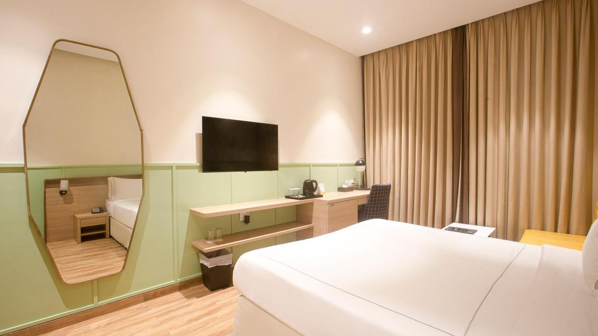 Hotel Bawa Regency