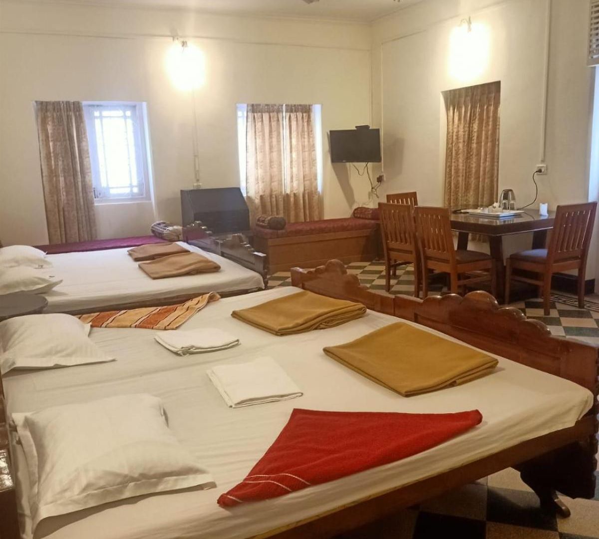 Bentleys Hotel 3* Mumbai