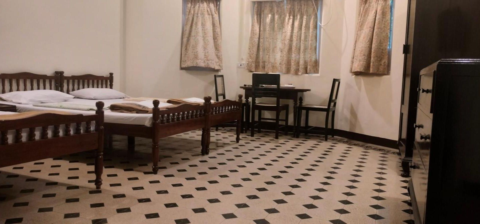 Bentleys Hotel Bed & Breakfast