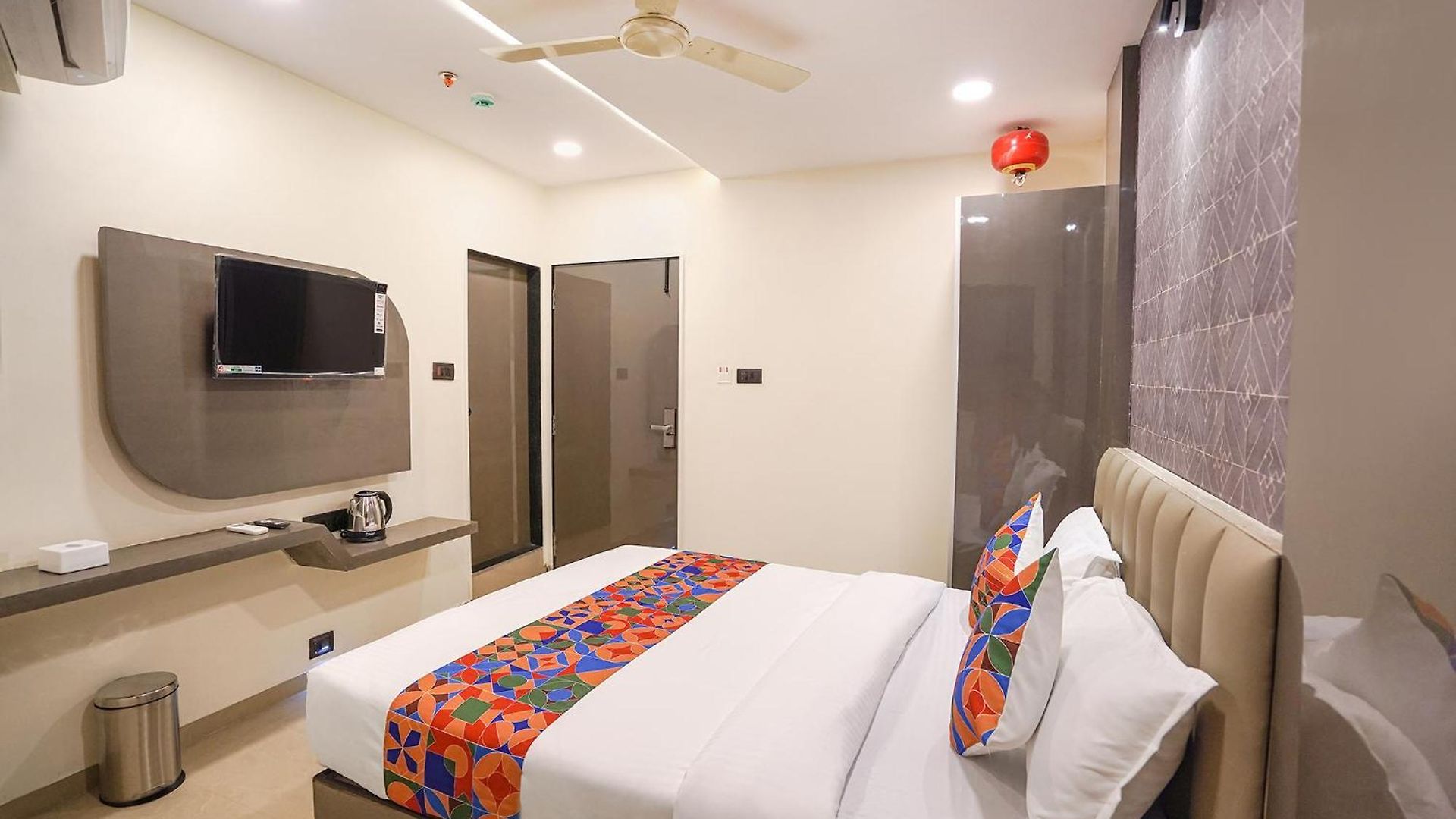 Fabhotel Well Back 3*