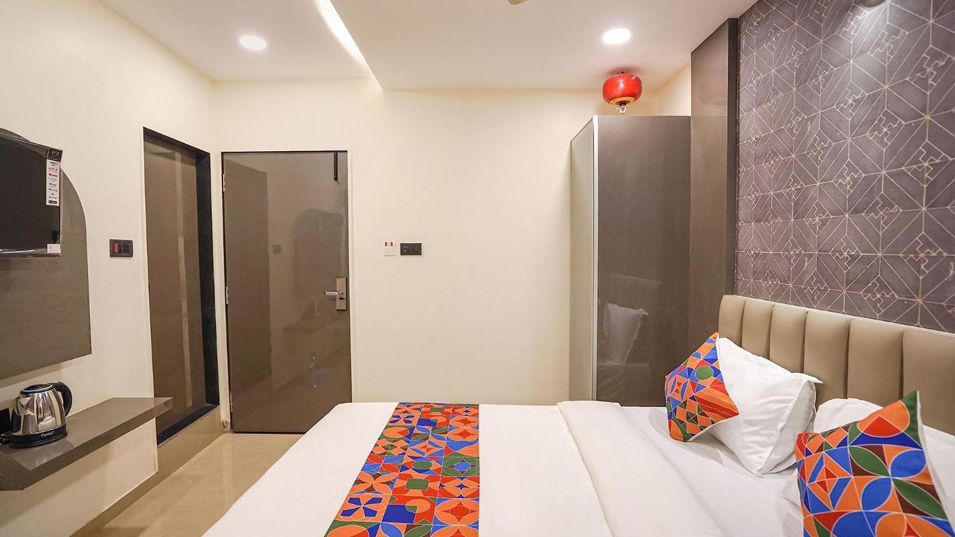 Hotel Fabhotel Well Back 3*