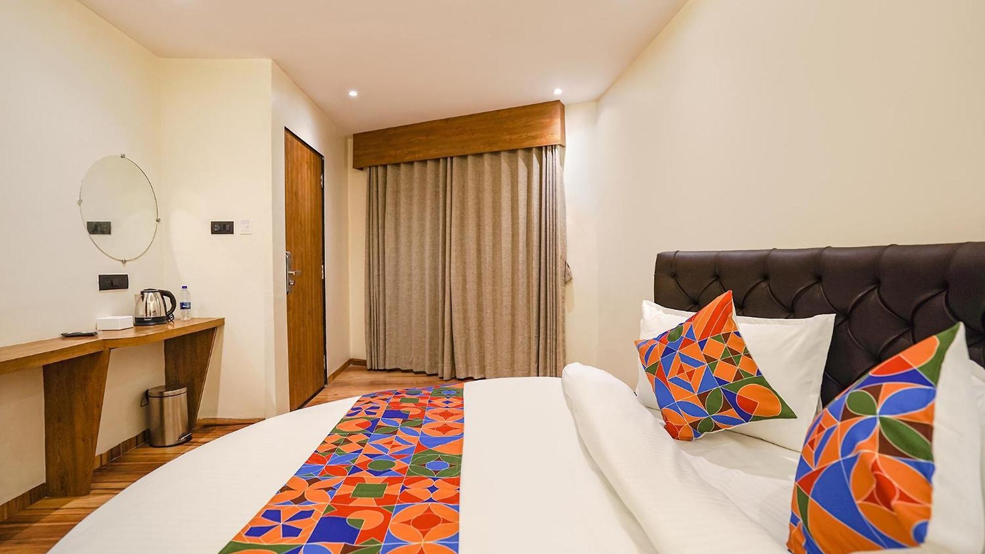 Hotel Fabhotel Well Back Mumbai